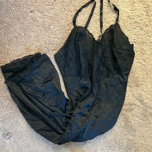 Vanity Fair vintage 1960s Black Lace Chemise